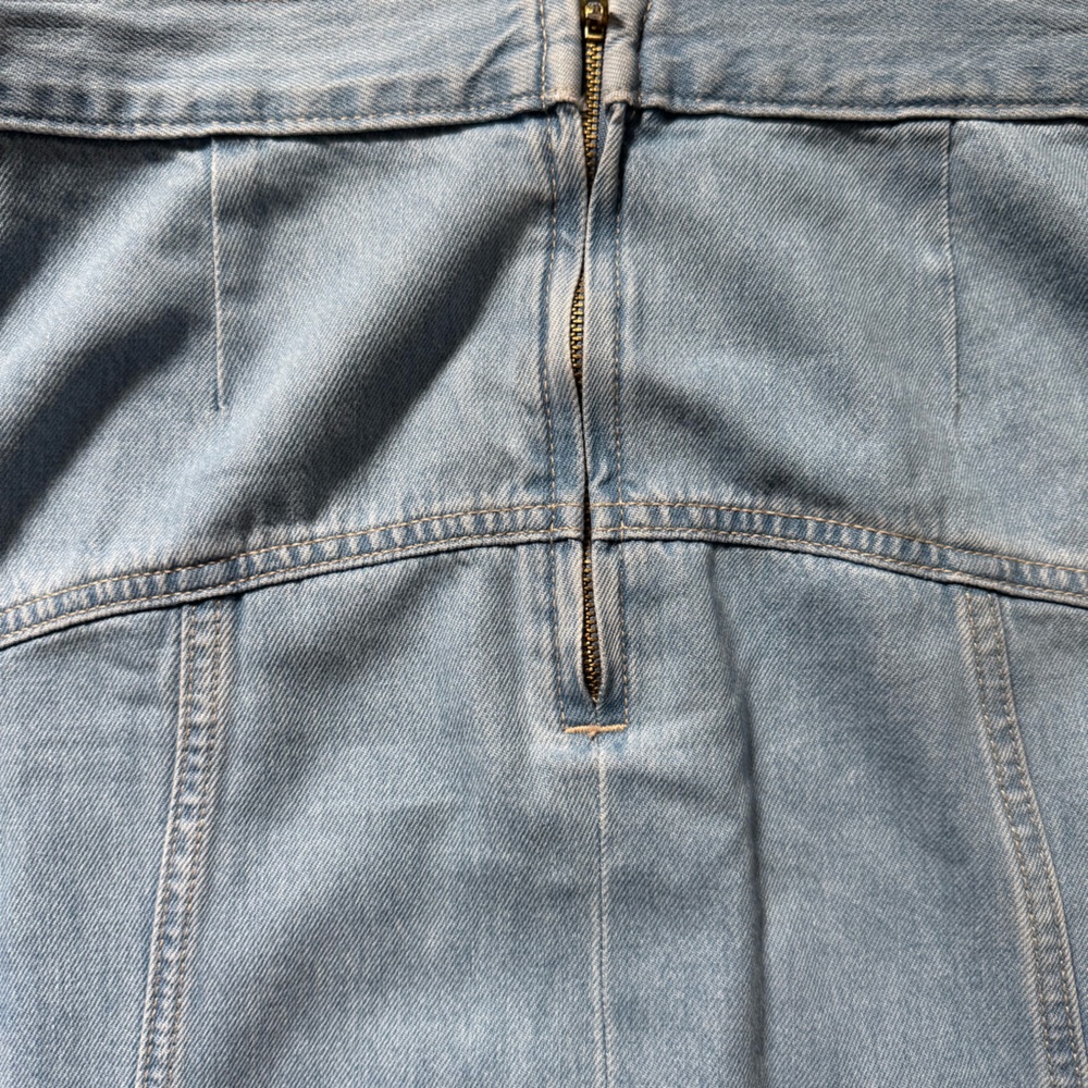 Old Navy Midrise Denim Midi Skirt - Picture 4 of 5